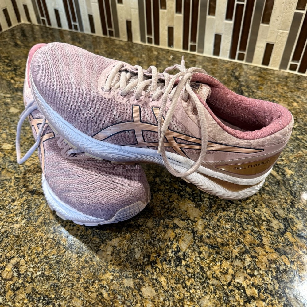 ASICS Gel-Nimbus 22 Shoes Womens Size 10.5 Running FlyteFoam 1012A587 Sneakers